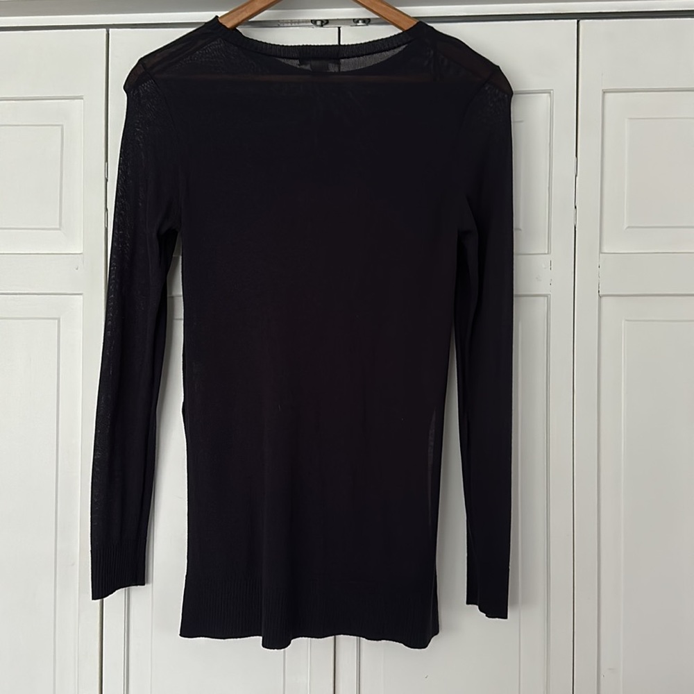 Light weight navy sweater - Picture 4 of 4